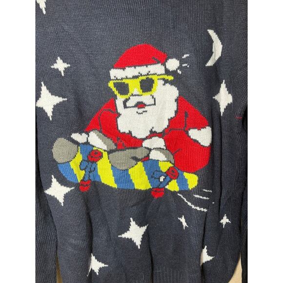 Daisy Boutique Skateboarding Santa Christmas Sweater size large NWT - Picture 3 of 7